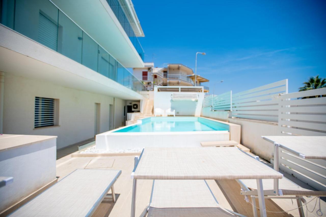Delposto Marina Di Ragusa Prl Екстериор снимка