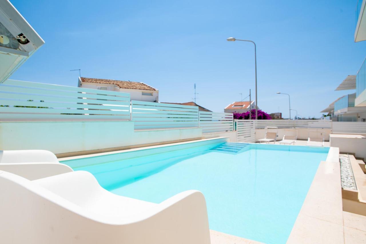 Delposto Marina Di Ragusa Prl Екстериор снимка