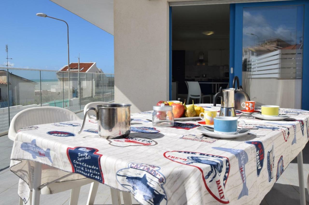 Delposto Marina Di Ragusa Prl Екстериор снимка