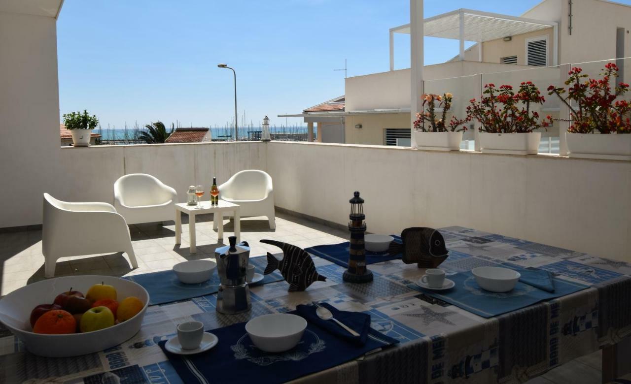Delposto Marina Di Ragusa Prl Екстериор снимка