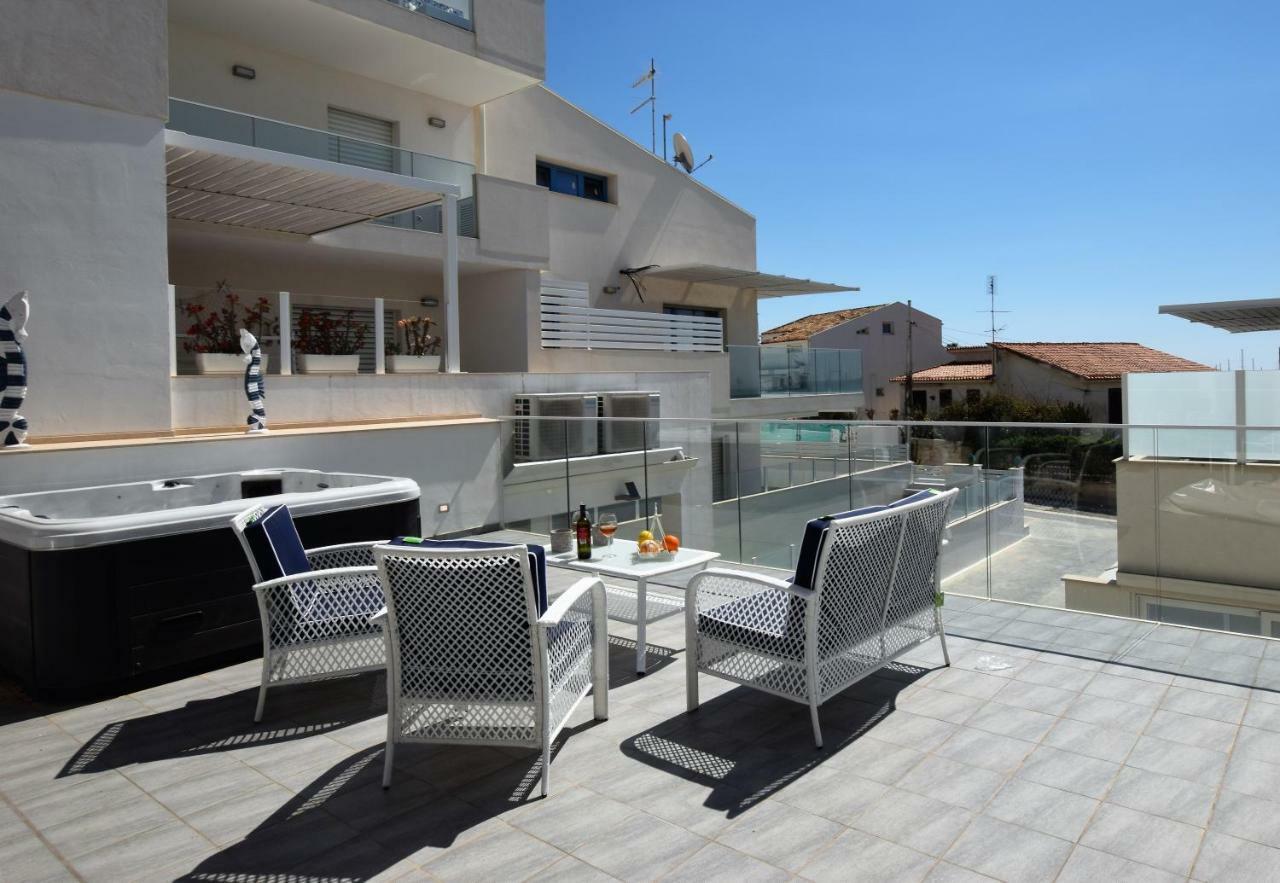 Delposto Marina Di Ragusa Prl Екстериор снимка